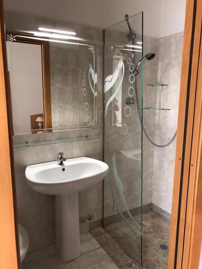 Villa Monica Appartamenti Vieste Luaran gambar