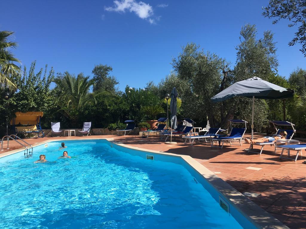 Villa Monica Appartamenti Vieste Luaran gambar