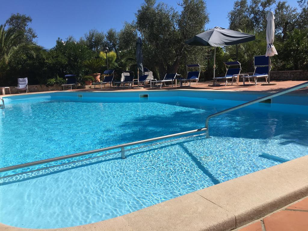 Villa Monica Appartamenti Vieste Luaran gambar